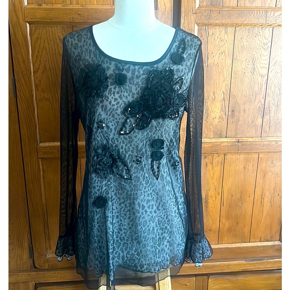 MY PRETTY ANGEL👼🏼LEOPARD TOP Mesh Overlay🖤Embellished Sequin & Fabric Flowers🌺